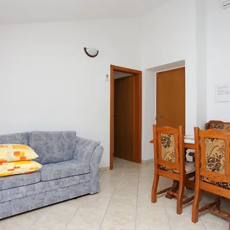 Stanici 2818d Apartament *
