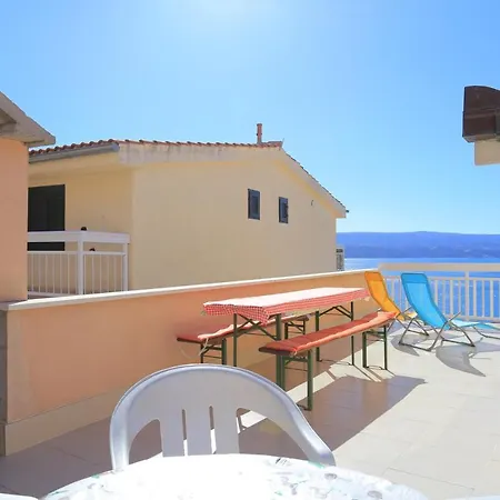 Stanici 2818d Apartament Tice
